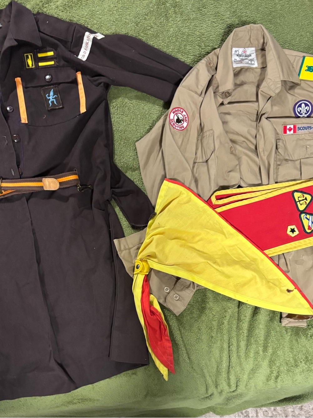 Girl Scout girls vintage uniform dress w belt &Boy Scout uniform shirt w scarf